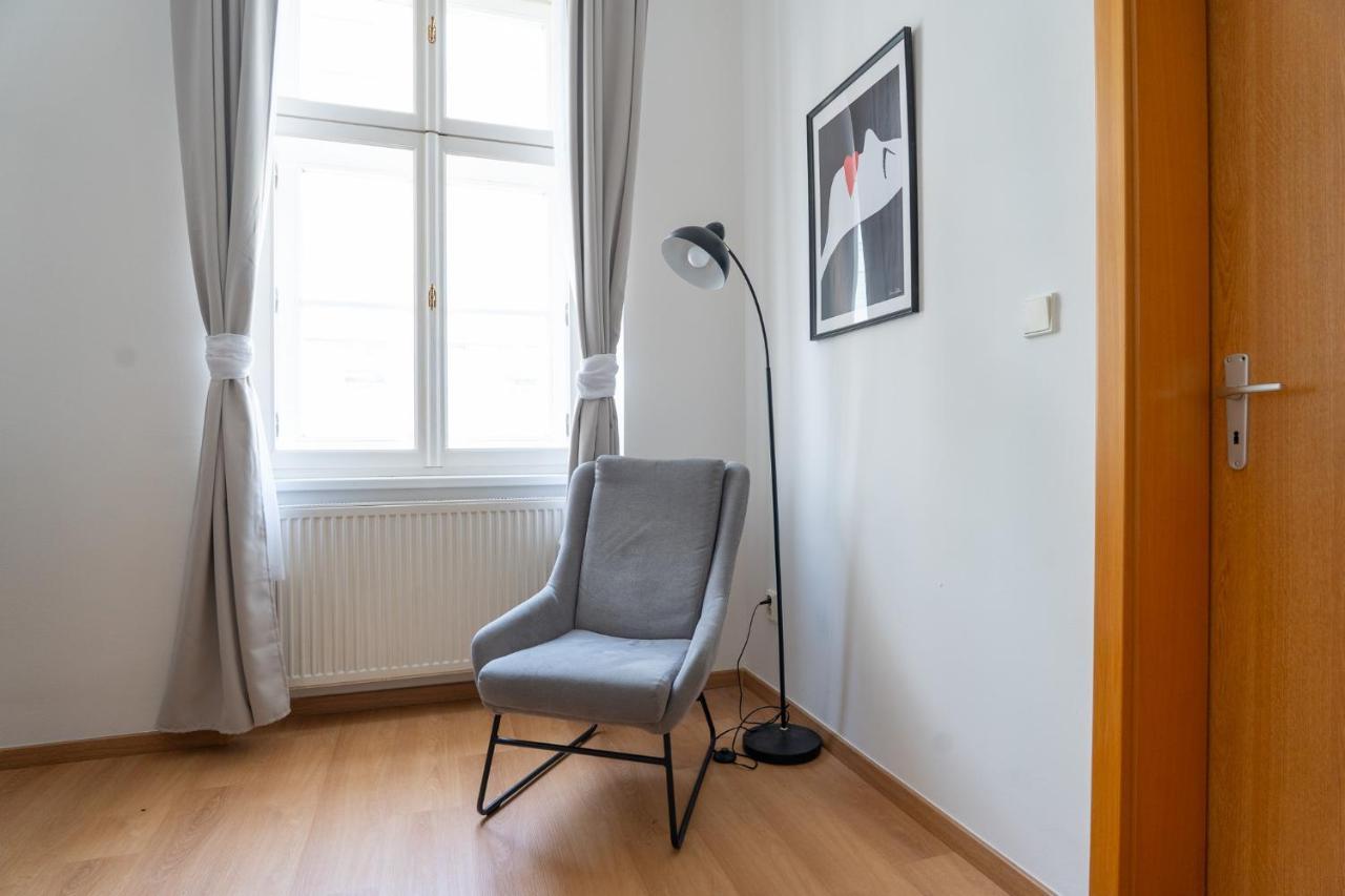The Dante Prague - Family And Friends Apartments エクステリア 写真