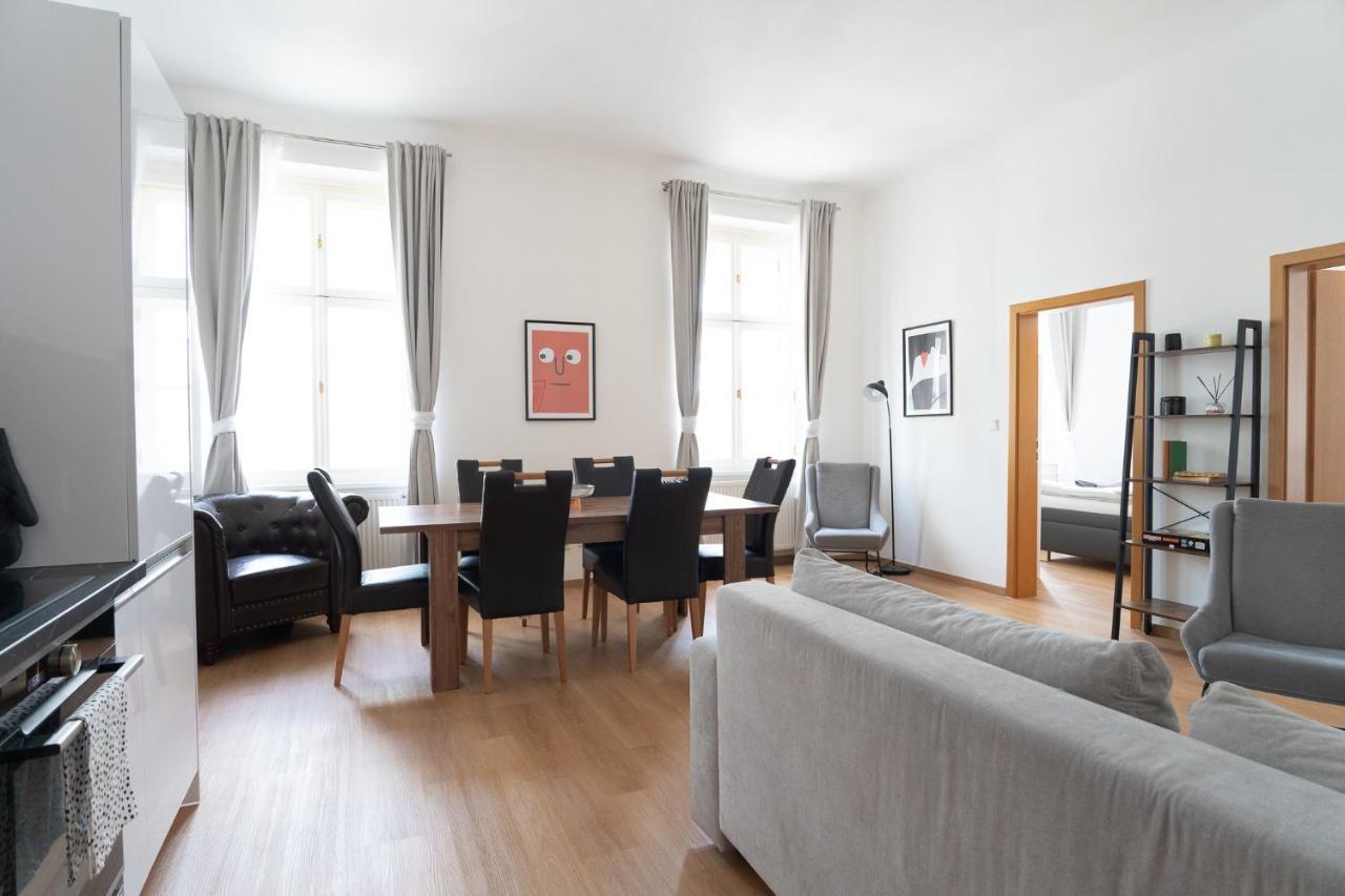 The Dante Prague - Family And Friends Apartments エクステリア 写真